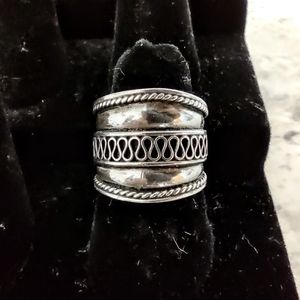 Sterling silver band ring